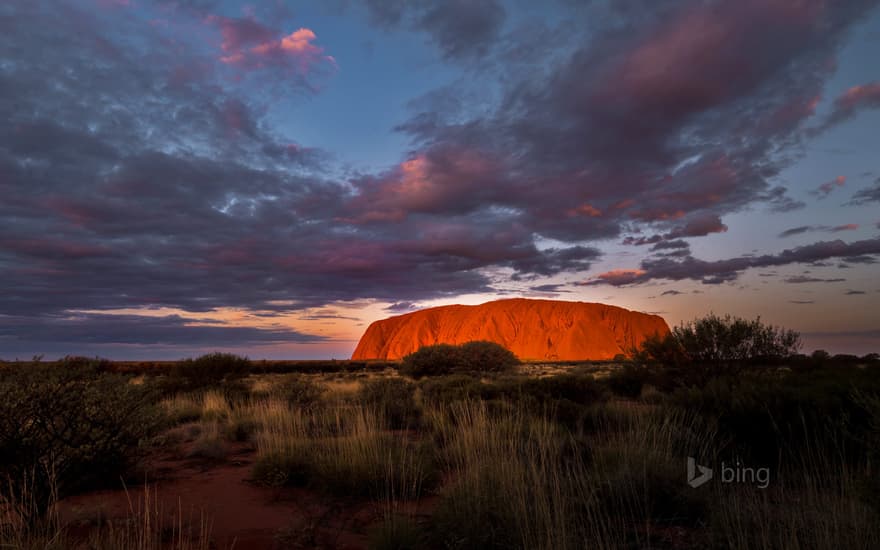 Uluṟu in Uluṟu–Kata Tjuṯa National Park, Australia