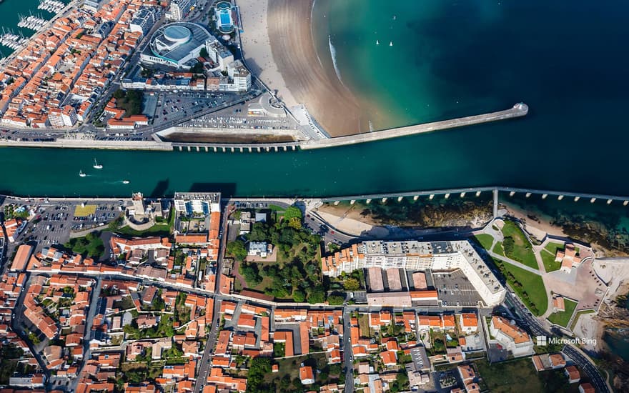 Les Sables-d'Olonne, the Arundel Tower, the casino, Fort Saint-Nicolas and the channel leading to the port